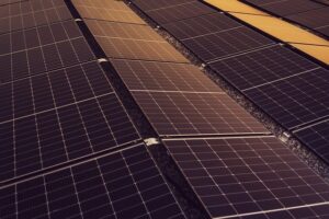 Les techniques et les conseils pour un nettoyage efficace des panneaux photovoltaïques